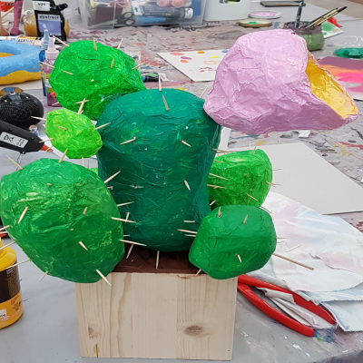 papier maché cactus carré